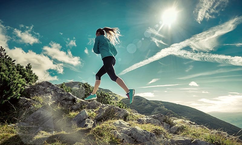 Aprovecha tus vacaciones y practica el running en la montaña