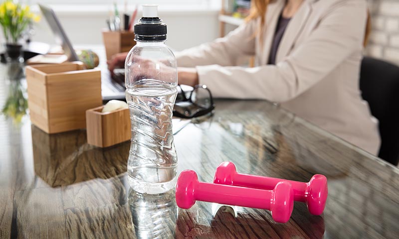 Alternativas a la botella de plástico que también puedes llevar a todas partes