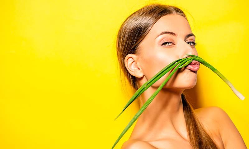 ¿Cómo influye la alimentación en la piel?