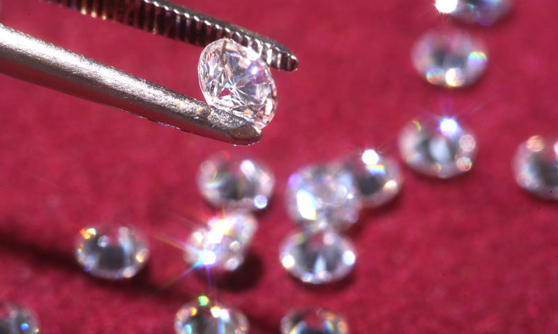 Diamantes de laboratorio, una alternativa asequible y ecológica
