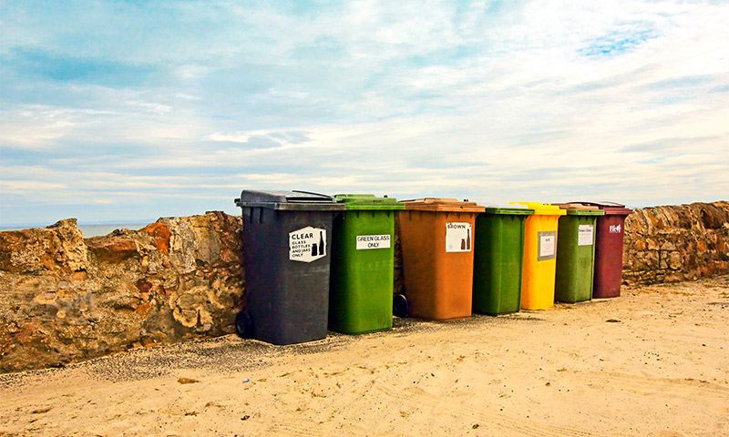 Cómo reciclar correctamente con la incorporación del cubo marrón