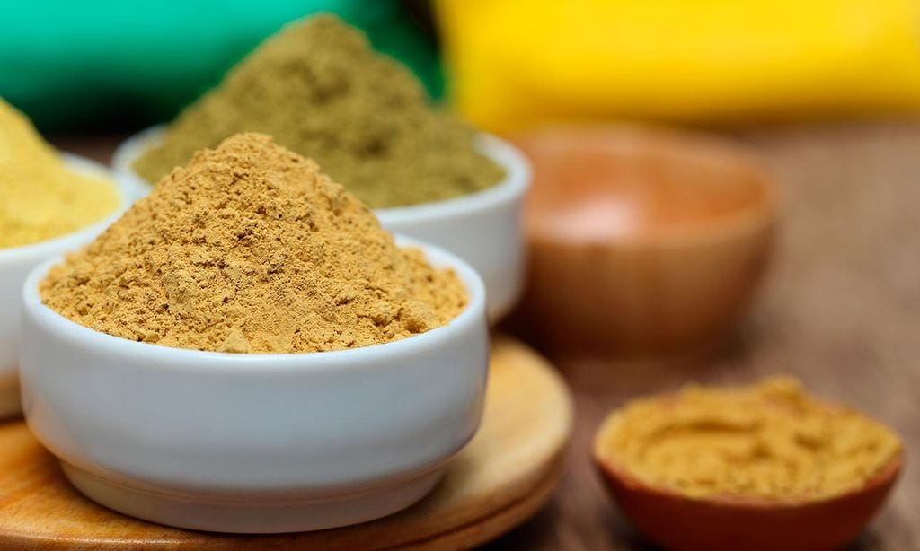 Plantas para fortalecer y teñir el cabello de forma natural