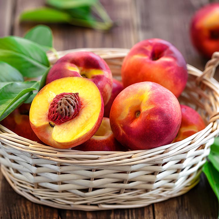 Descubre la nectarina, la fruta que cuida tu piel 