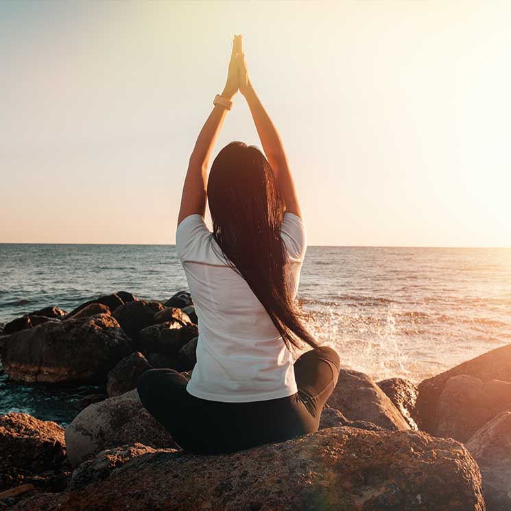 El yoga reconstituyente, una práctica que te ayuda a descansar