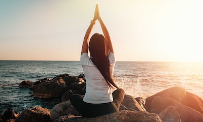 El yoga reconstituyente, una práctica que te ayuda a descansar