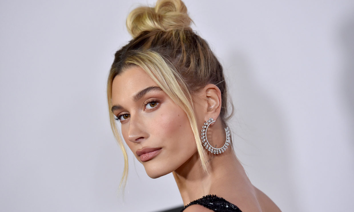 Hailey Baldwin enfermedad manos