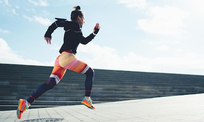 Tres ejercicios de fuerza para hacer en casa, si quieres empezar a correr