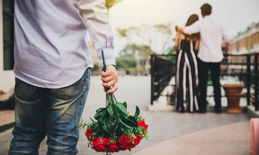 He pillado a mi pareja en una infidelidad, ¿qué debo hacer?