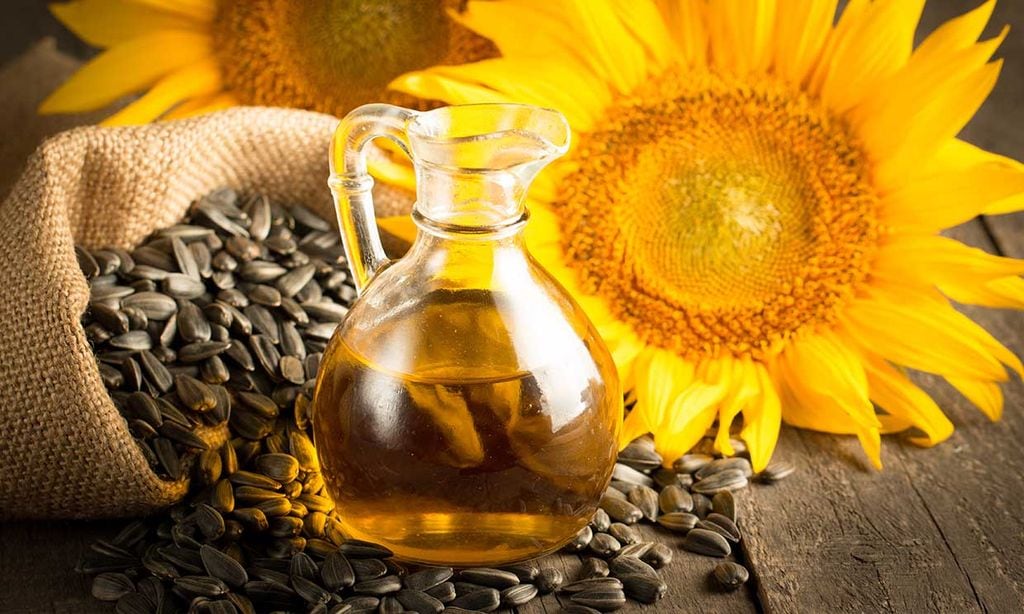 Dieta saludable: ¿Has probado consumir aceite de girasol crudo?