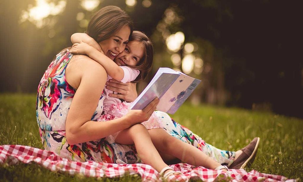 10 libros que puedes pedir por internet para hacerle un regalo muy especial