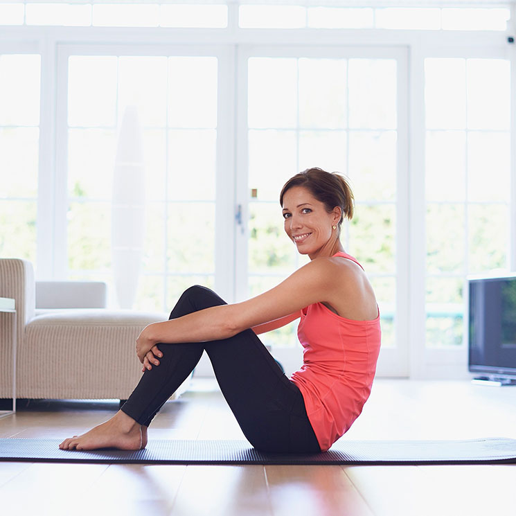 Ejercicios para hacer en casa en los que solo necesitas tu propio cuerpo 