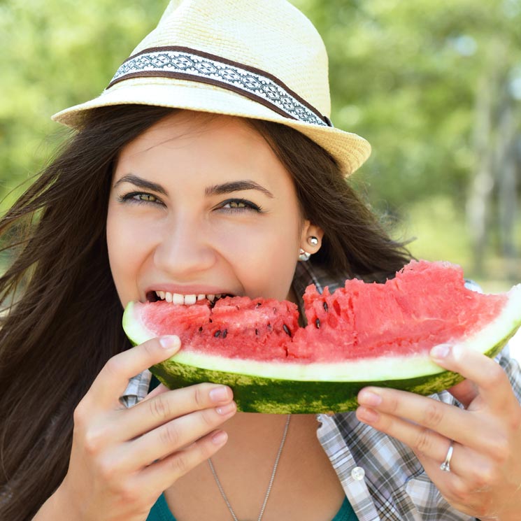 ¿Cuáles son las frutas más hidratantes que no pueden faltar en tu dieta?