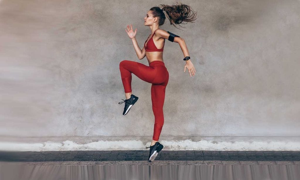 10 ejercicios de cardio que puedes hacer en casa sin necesidad de ningún material