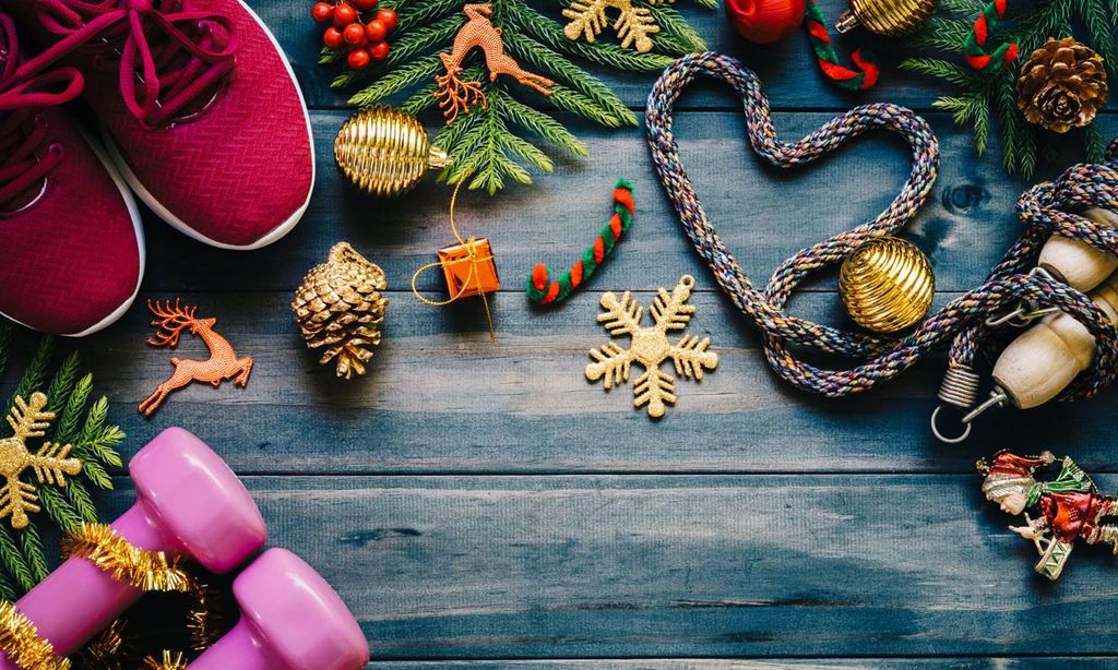 Combate los excesos navideños con estos nueve ejercicios para hacer entre comilonas