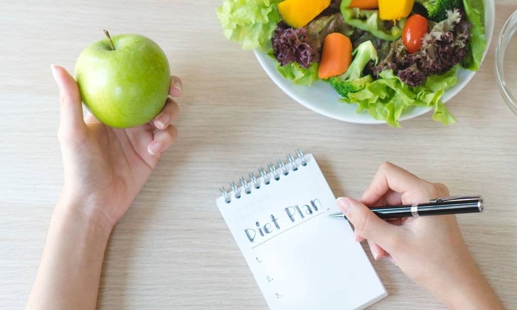 ¿Cuáles son las mejores (y más saludables) dietas para perder peso este año?