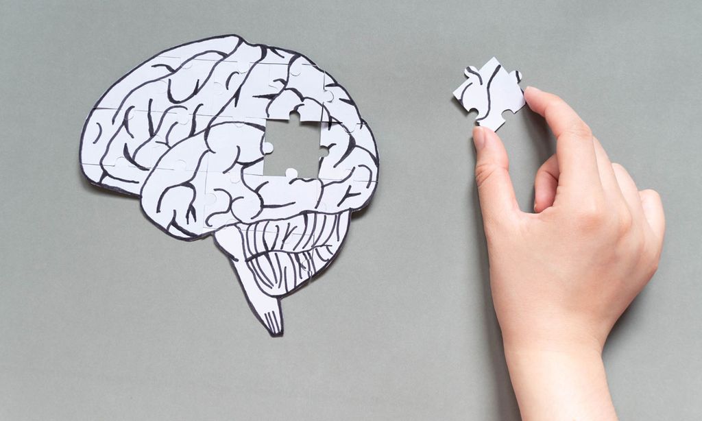 Señales que te alertan de la enfermedad de Parkinson más allá de los temblores