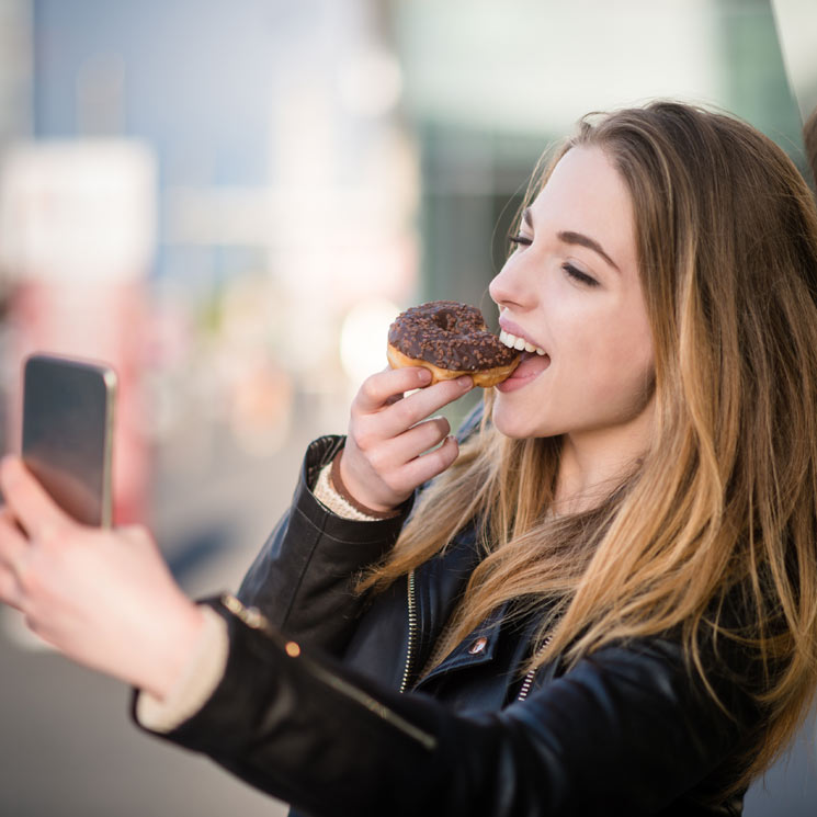 Menos azúcar en tus comidas: apunta estos consejos prácticos para limitar su consumo