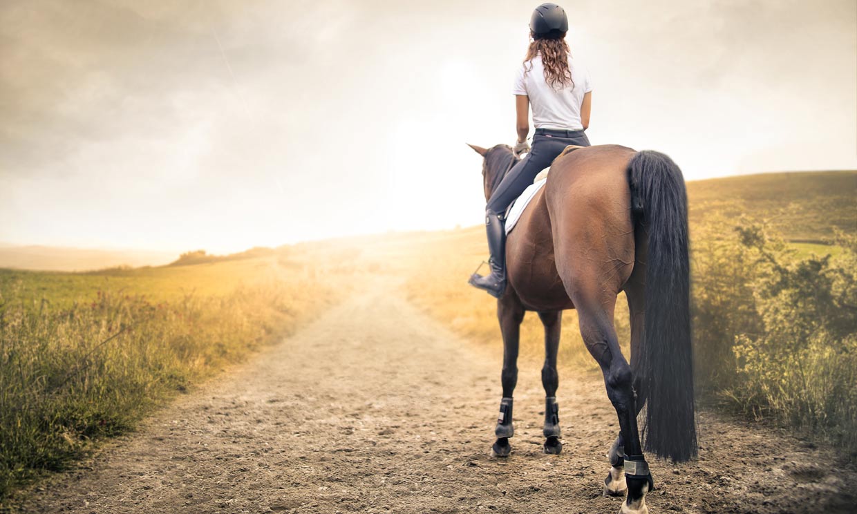 Montar a caballo: un ejercicio muy recomendable para tu cuerpo y para tu mente