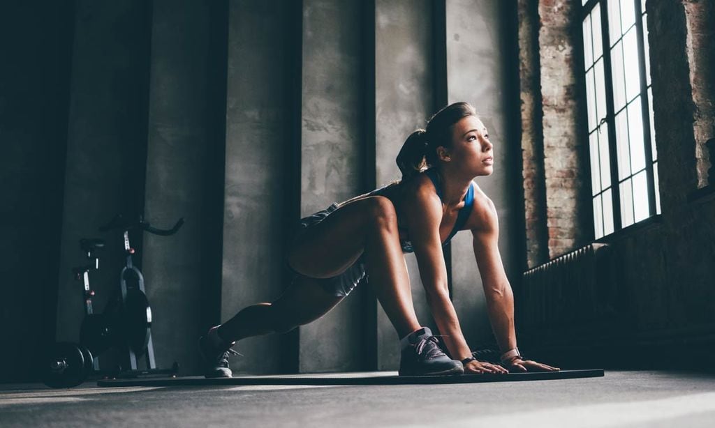 Solo necesitas 30 minutos de estos ejercicios para un abdomen y glúteos tonificados