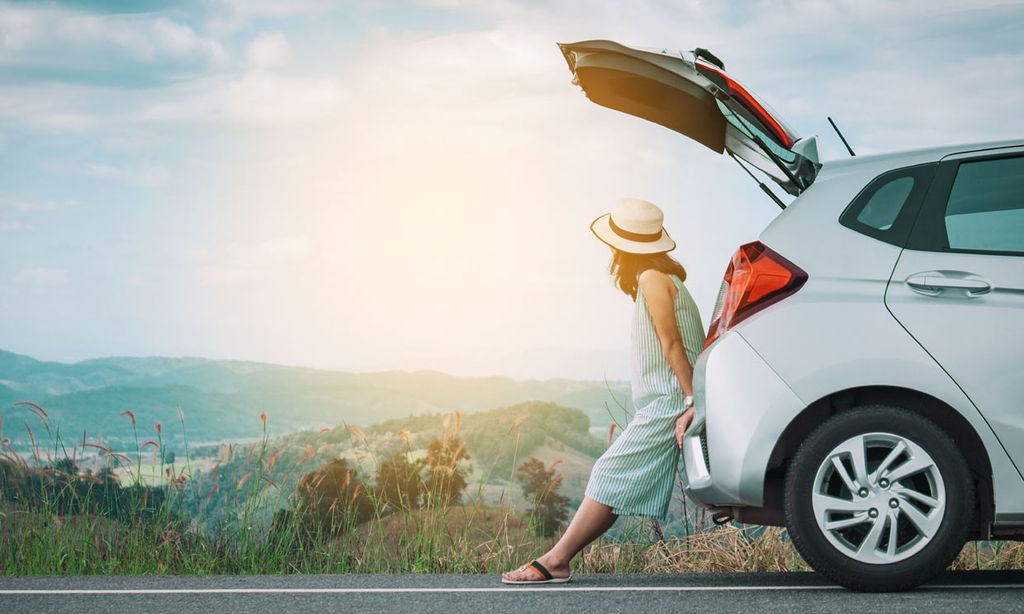Así es como debes cuidar tu espalda cuando viajas