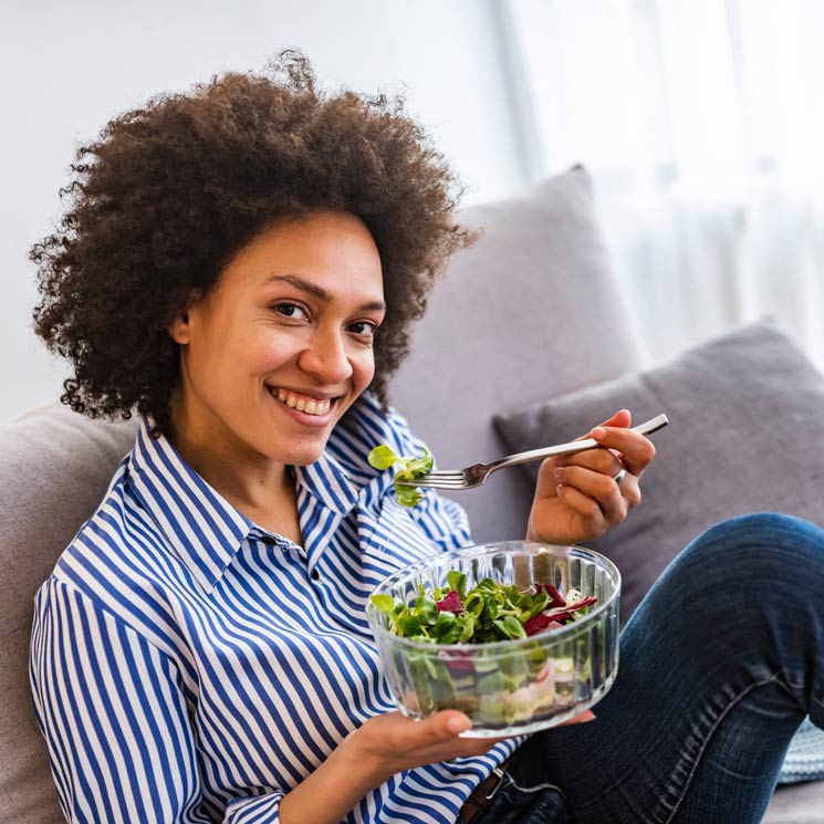 ¿Son saludables las ensaladas de bolsa o los vasitos de arroz? 