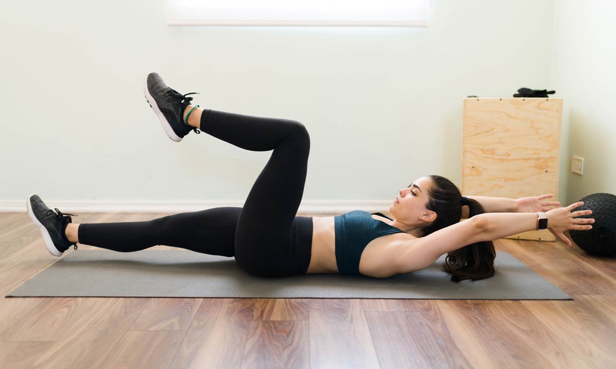 ¿Quieres fortalecer tu zona abdominal y tu 'core'? Este ejercicio te puede ayudar