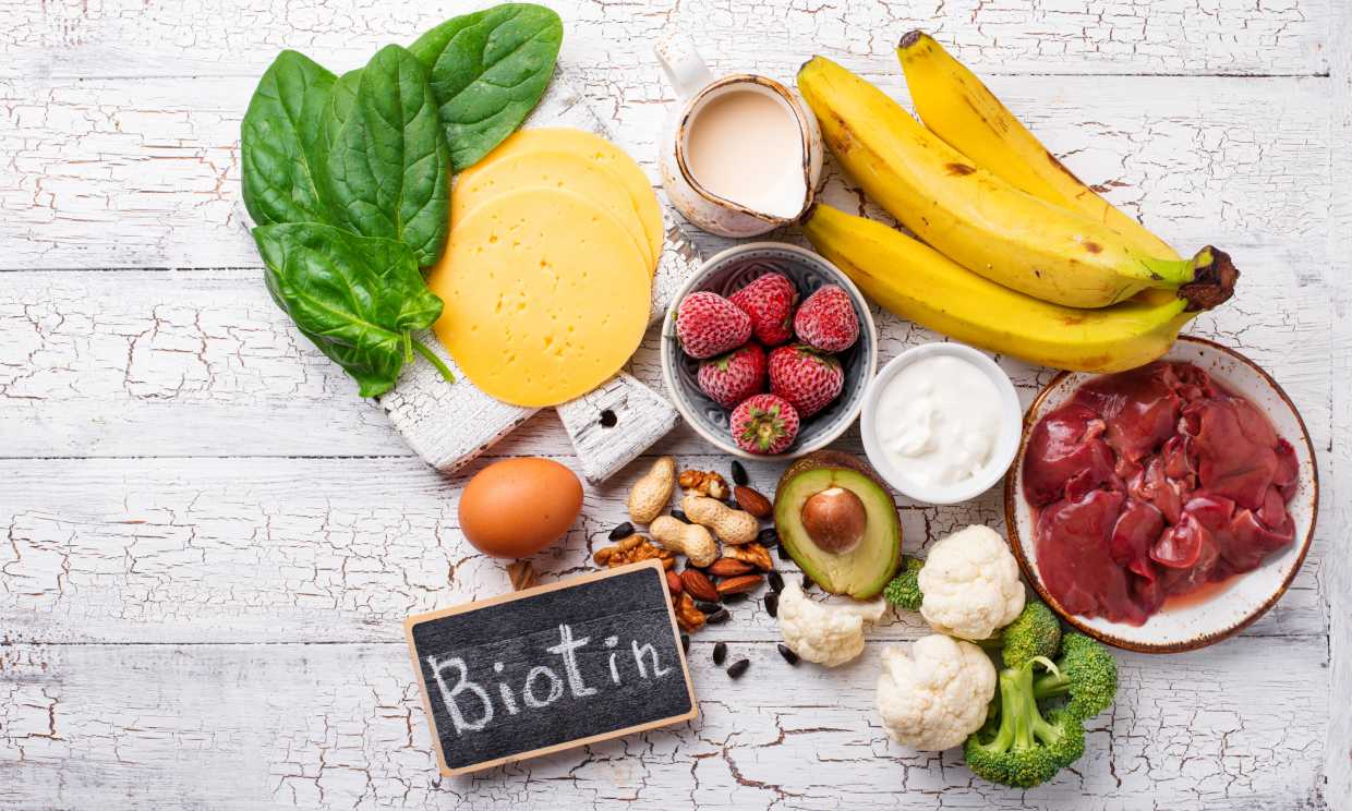 Biotina: conoce sus beneficios y en qué alimentos encontrarla