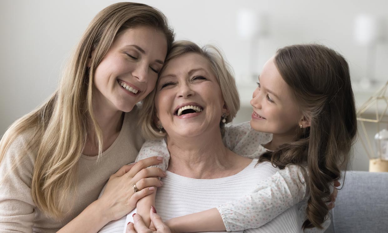 ¿Quieres llenar de felicidad a tu madre? Este ejercicio de neurofitness puede ayudarte a conseguirlo