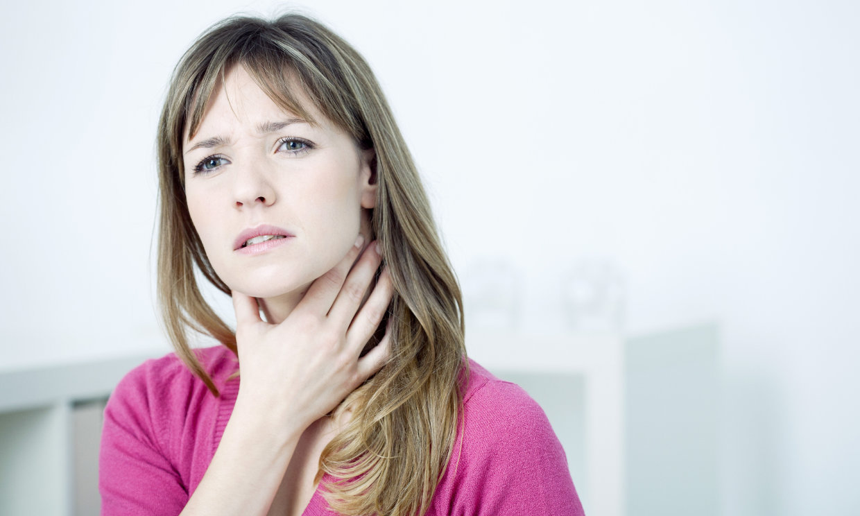 ¿Qué causas influyen en la aparición del cáncer de tiroides y cómo se manifiesta?