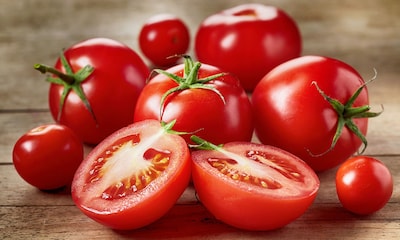 Las saludables razones por las que el tomate debería ser indispensable en tu dieta