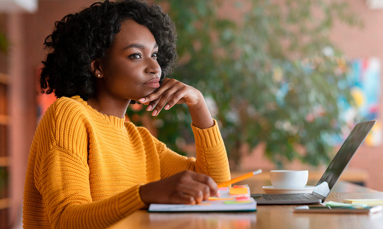 Consejos útiles para salir de la rueda de pensamientos negativos en la que te encuentras