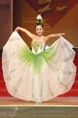 Las aspirantes a Miss Mundo 2005 participan en el concurso de talentos