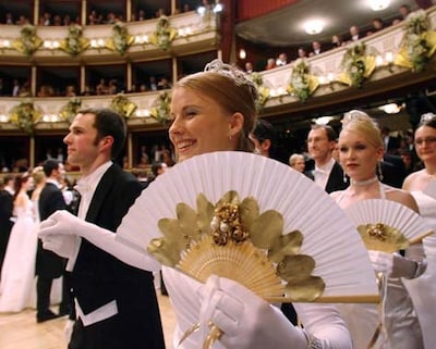 Famosos y personalidades en el espectacular Baile de la Ópera de Viena