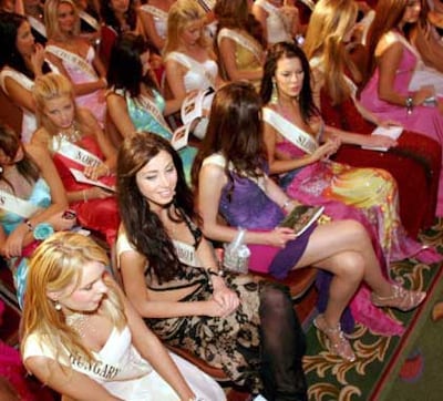 La apretada agenda de las aspirantes a Miss Mundo en imágenes
