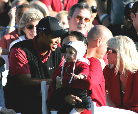 Sam Alexis, la hija de Tiger Woods, fan número uno de su padre