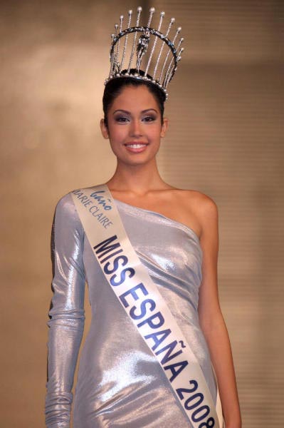 Patricia Rodríguez, Miss España 2008, celebra su mayoría de edad
