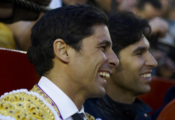 Francisco Rivera, junto a su hermano Cayetano, recupera la sonrisa tras su ruptura con Cecilia Gómez