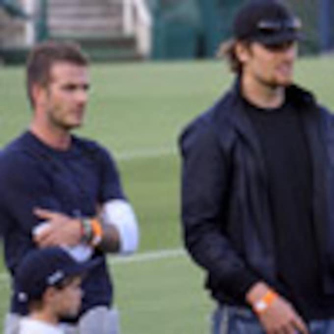 David Beckham y Tom Brady, duelo de atractivos papás en el terreno de juego