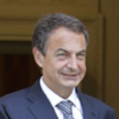 José Luis Rodríguez Zapatero, tras estar con el Rey: 'Está fenomenal y se va a levantar ahora por primera vez'