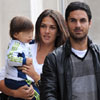 Lorena Bernal y Mikel Arteta, de paseo con el pequeño Gabriel