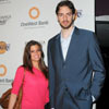 Pau Gasol y su novia, Silvia López, más unidos cada día