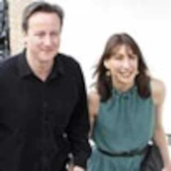 El primer ministro británico David Cameron le regala a su mujer Samantha un viaje a Granada por su cumpleaños