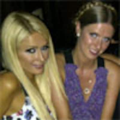 Paris Hilton se va de fiesta con su hermana y unas amigas para superar la ruptura con su novio