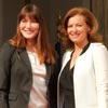 Carla Bruni opina que Valérie Trierweiler debería casarse con Hollande: 'Es más fácil ser la esposa legítima del jefe del Estado que su pareja'