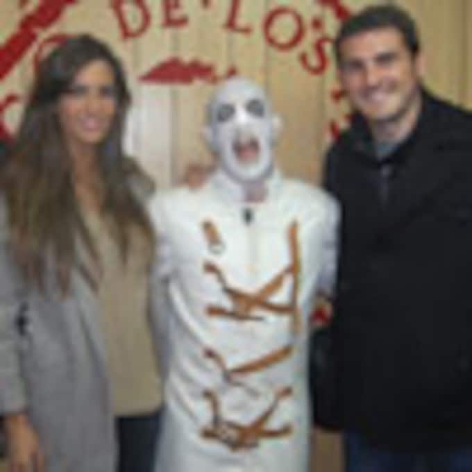 Sara Carbonero vive su noche más terrorífica junto a Iker Casillas y su compañera Isabel Jiménez