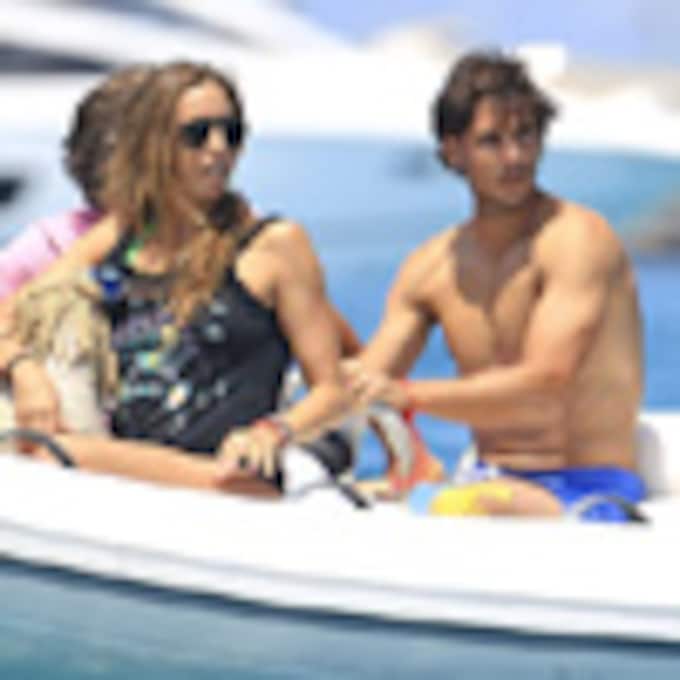 Rafa Nadal y Gemma Mengual, dos amigos de vacaciones en Ibiza