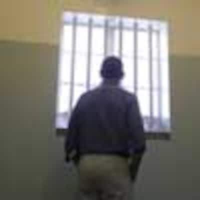 Los Obama, 'muy conmovidos' tras visitar la celda de Nelson Mandela