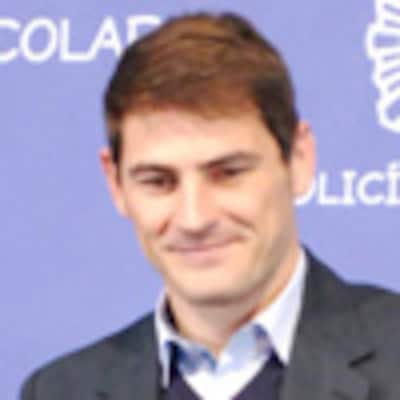 Iker Casillas y el curioso regalo para su bebé: 'Quién sabe, yo podría haber sido Policía'