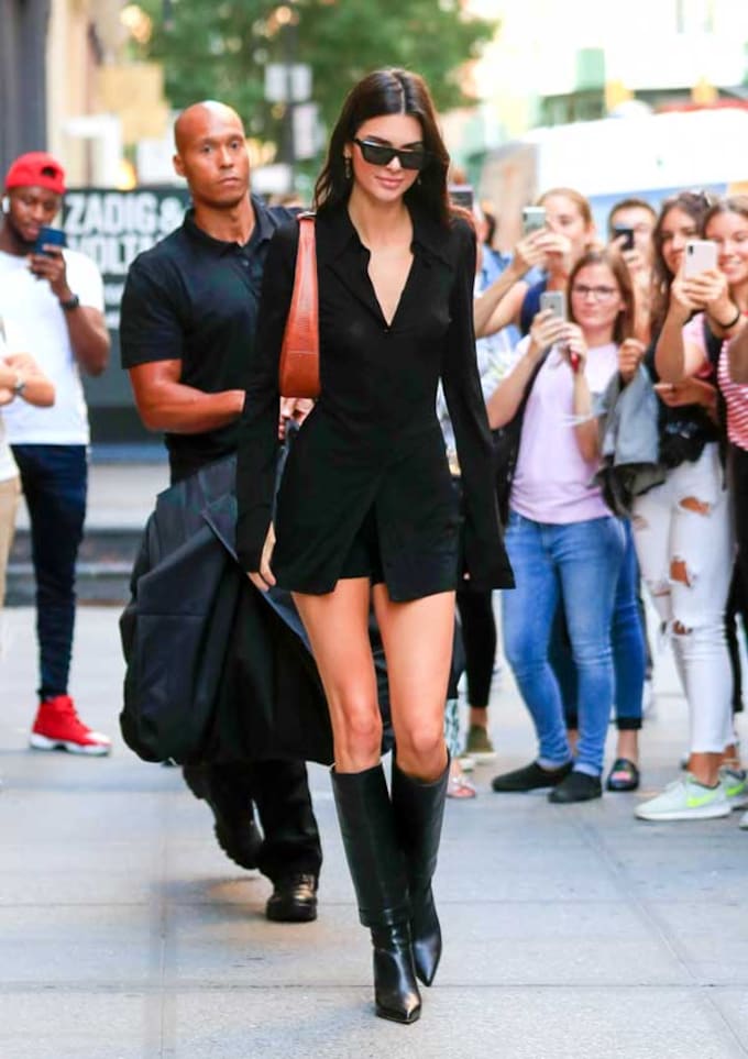 Kendall Jenner copia el mejor truco de Irina Shayk para llevar minivestido