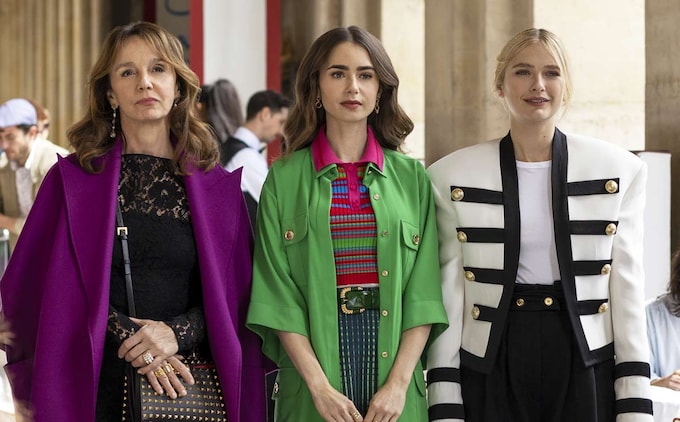 Las tendencias más bonitas (y ponibles) que verás en la nueva temporada de 'Emily in Paris'